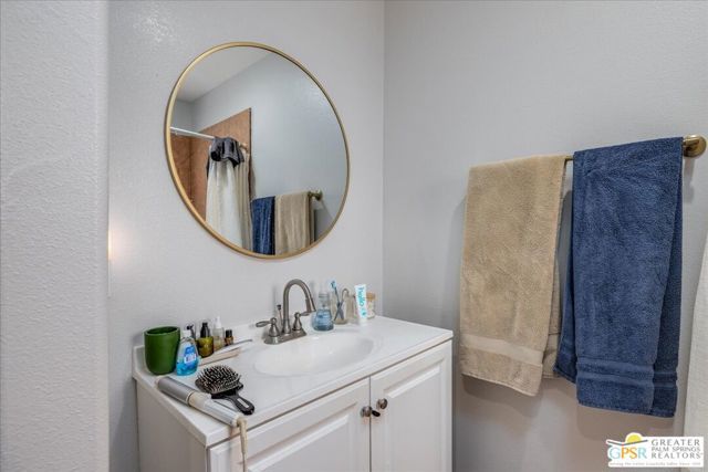 7177 Sunny Place, Yucca Valley, CA 92284