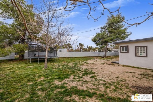 7177 Sunny Place, Yucca Valley, CA 92284