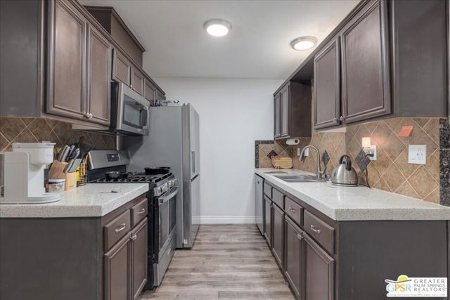 7177 Sunny Place, Yucca Valley, CA 92284