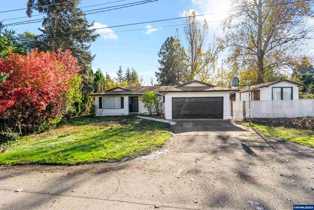 1040 River Bend Rd NW, Salem, OR 97304