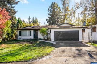 1040 River Bend Rd NW, Salem, OR 97304