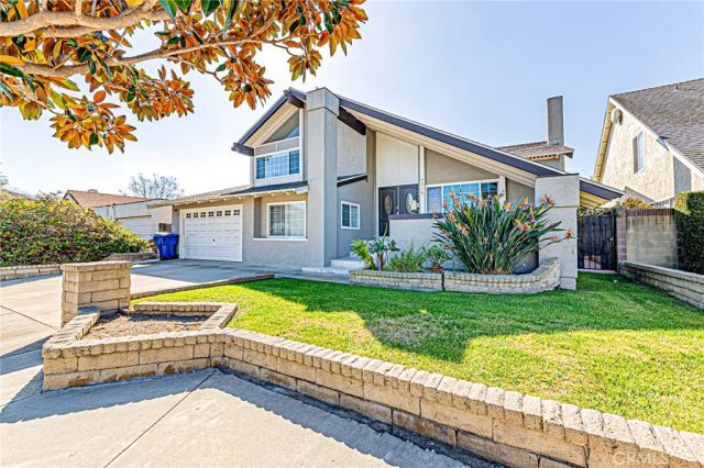 5316 Vista Real, Cypress, CA 90630