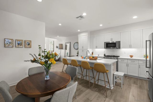 10403 Adamson, San Diego, CA 92126