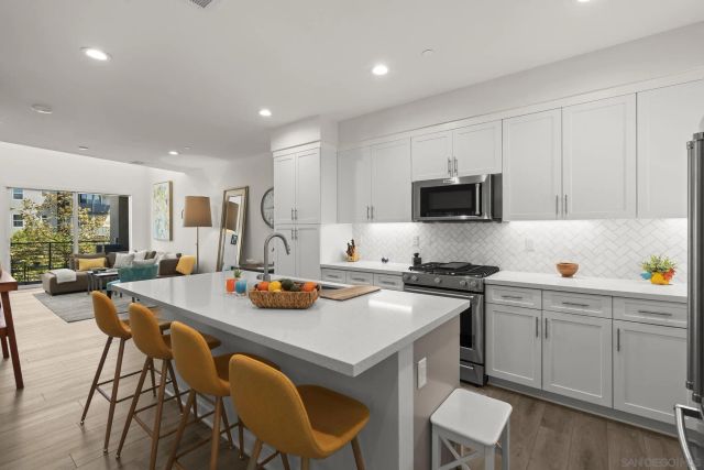 10403 Adamson, San Diego, CA 92126