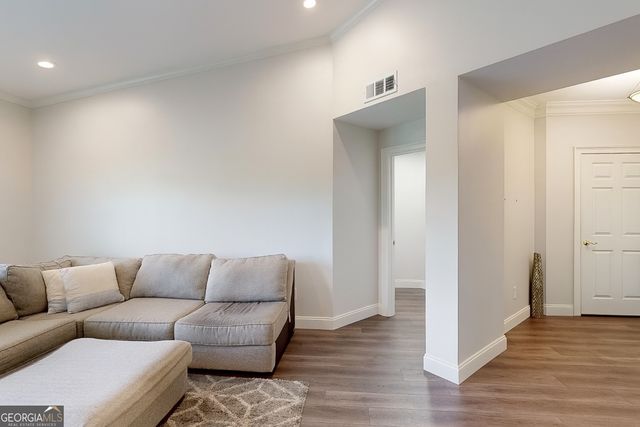 3275 Lenox Road NE APT 413, Atlanta, GA 30324