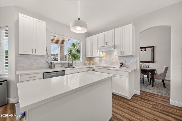 15856 S 38TH Street, Phoenix, AZ 85048