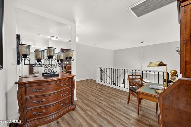 15856 S 38TH Street, Phoenix, AZ 85048
