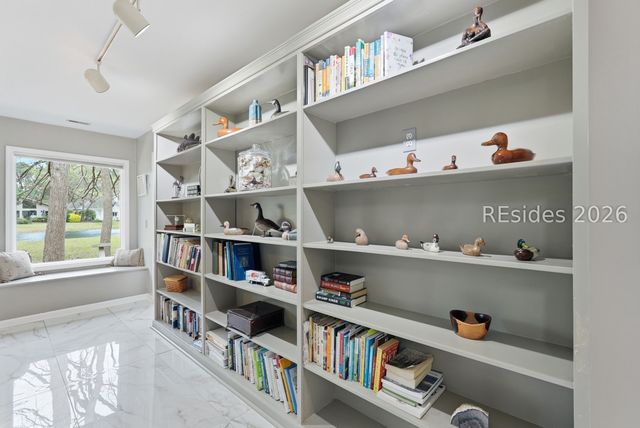 44 Golden Hind Dr, Hilton Head Island, SC 29926