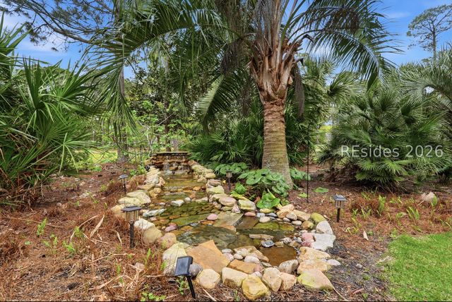 44 Golden Hind Dr, Hilton Head Island, SC 29926