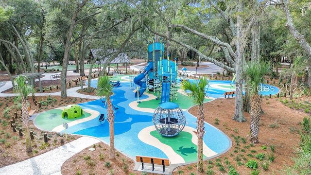 44 Golden Hind Dr, Hilton Head Island, SC 29926