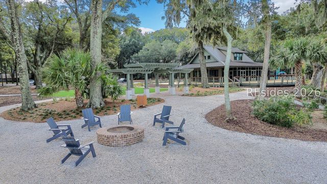 44 Golden Hind Dr, Hilton Head Island, SC 29926