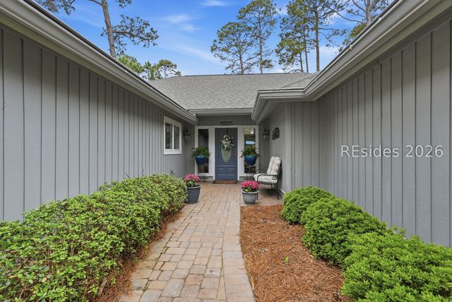 44 Golden Hind Dr, Hilton Head Island, SC 29926