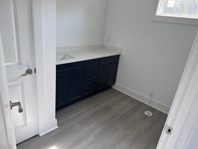 6496 Scruggs RD, Moneta, VA 24121