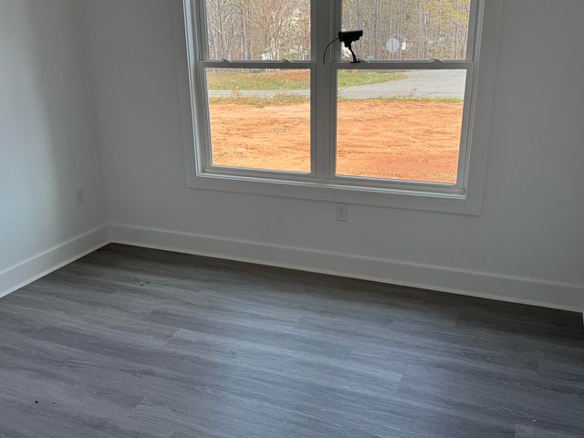6496 Scruggs RD, Moneta, VA 24121