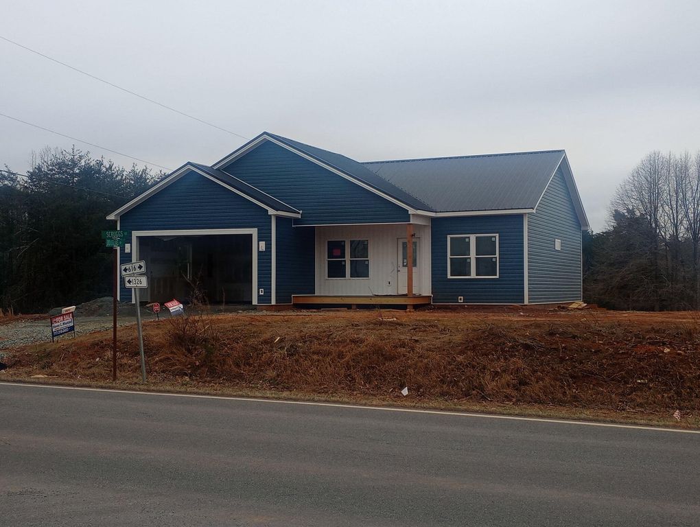 6496 Scruggs RD, Moneta, VA 24121