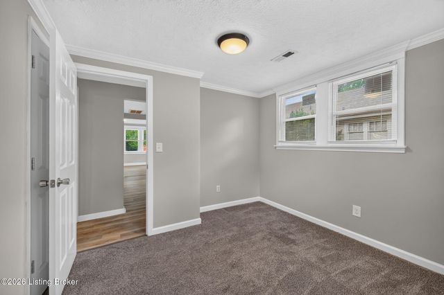 11905 Wetherby Ave, Louisville, KY 40243