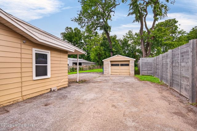 11905 Wetherby Ave, Louisville, KY 40243
