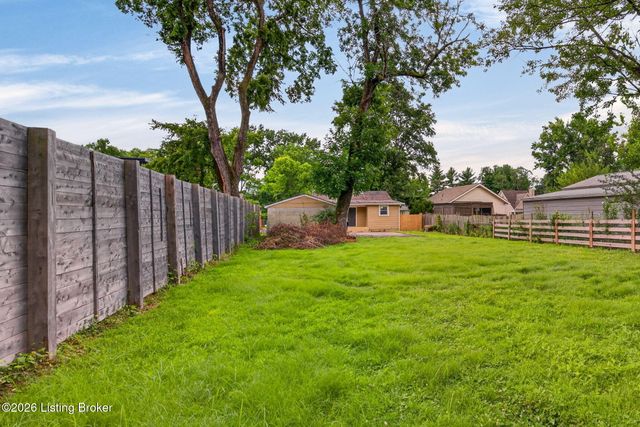 11905 Wetherby Ave, Louisville, KY 40243