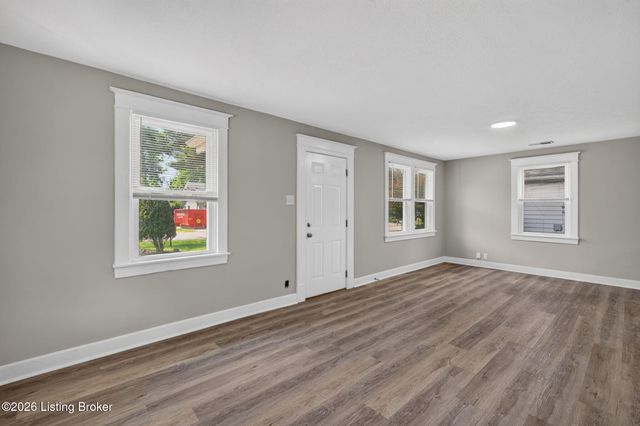 11905 Wetherby Ave, Louisville, KY 40243