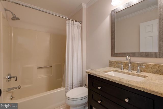 33 CABOT CT, Chesterbrook, PA 19087
