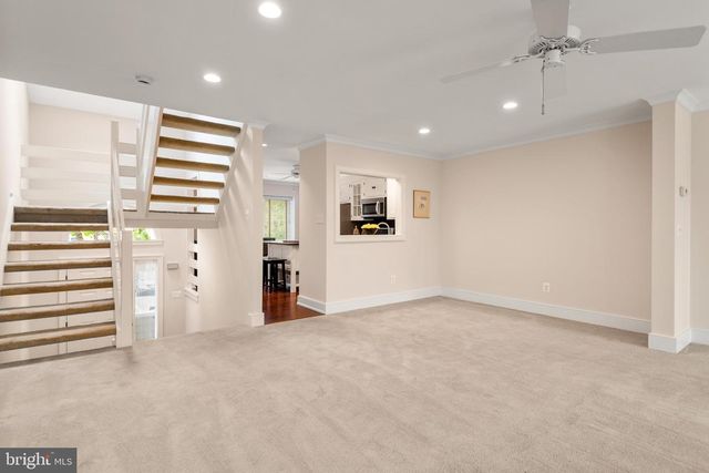 33 CABOT CT, Chesterbrook, PA 19087