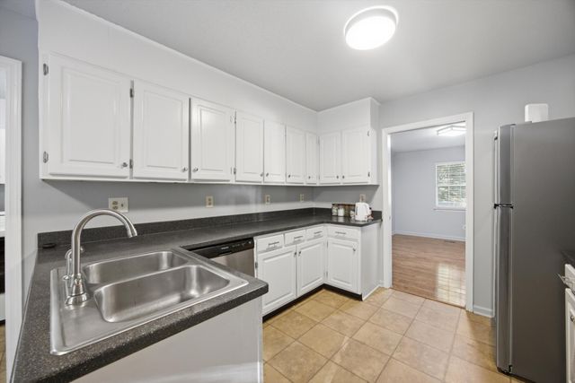 2500 Shenandoah Drive, Chattanooga, TN 37421