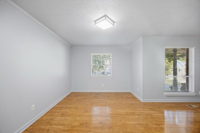 2500 Shenandoah Drive, Chattanooga, TN 37421