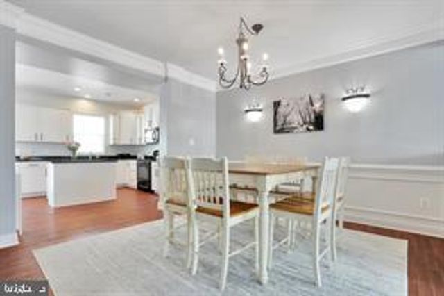 546 S CARLISLE ST, Greencastle, PA 17225