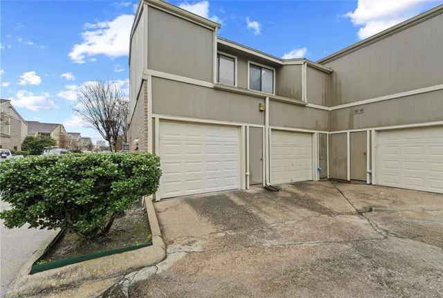 1920 Augusta Drive 30, Houston, TX 77057