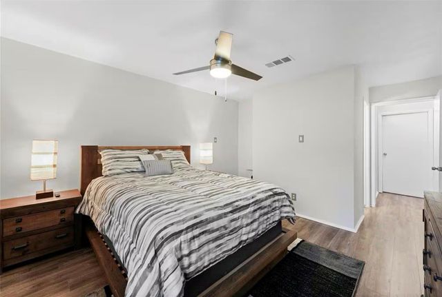 1920 Augusta Drive 30, Houston, TX 77057