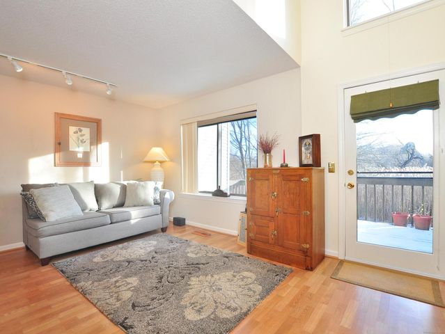 81 Silo Way 81, Bloomfield, CT 06002