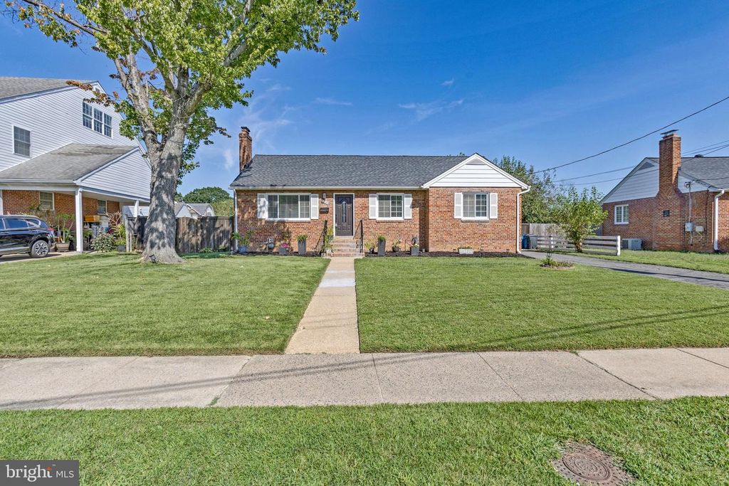 6009 GRAYSON ST, Springfield, VA 22150