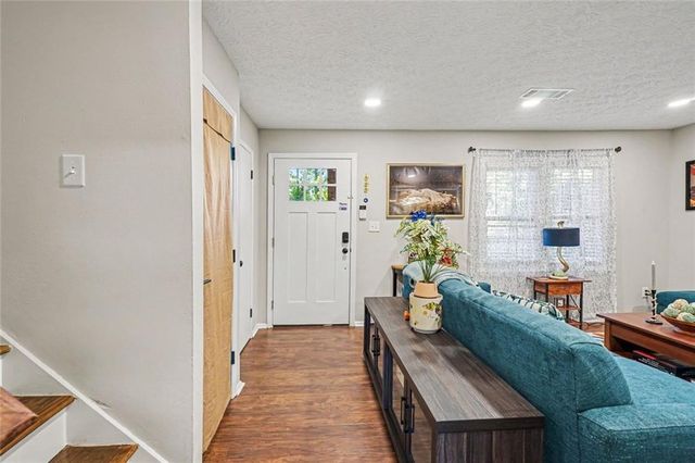3215 Alcazar Drive SW, Lilburn, GA 30047