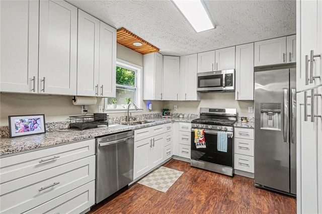 3215 Alcazar Drive SW, Lilburn, GA 30047