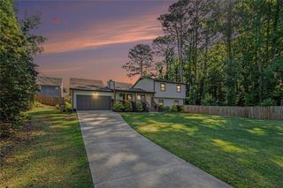 3215 Alcazar Drive SW, Lilburn, GA 30047