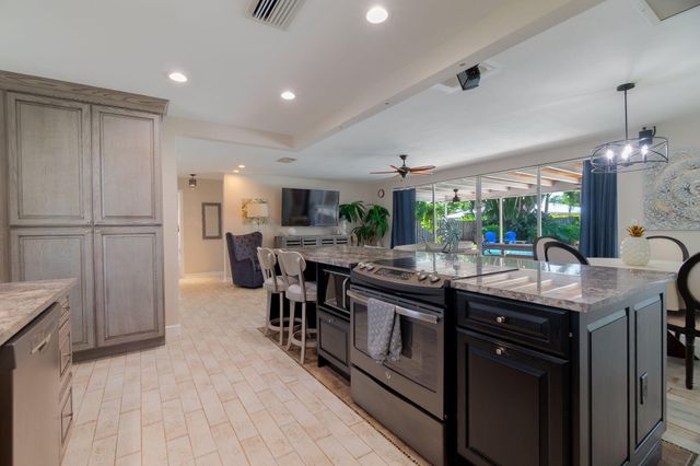 4370 Flax Court, Palm Beach Gardens, FL 33410