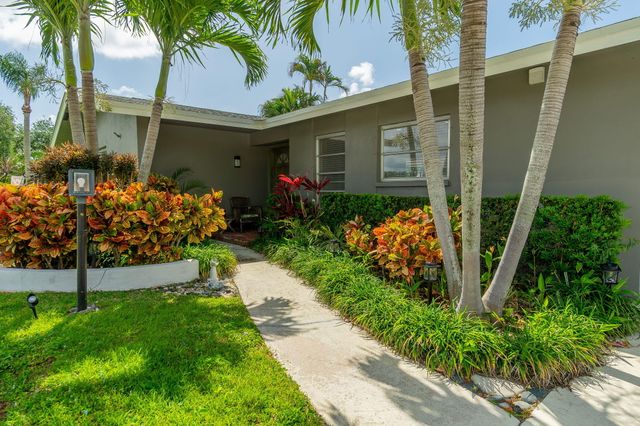 4370 Flax Court, Palm Beach Gardens, FL 33410