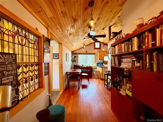 28 W Tusten Place, Bethel, NY 12720
