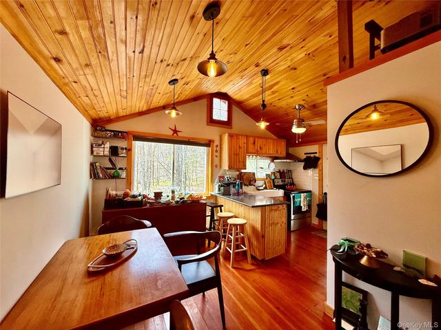 28 W Tusten Place, Bethel, NY 12720