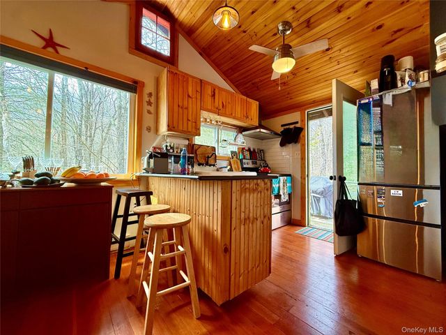 28 W Tusten Place, Bethel, NY 12720