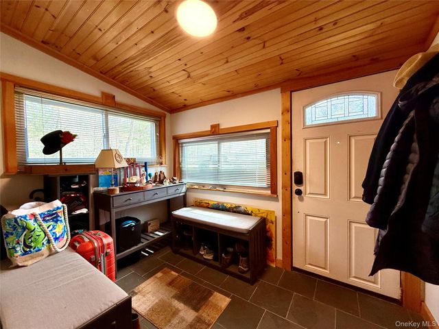 28 W Tusten Place, Bethel, NY 12720