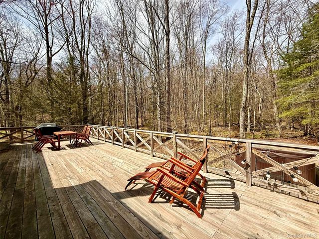 28 W Tusten Place, Bethel, NY 12720