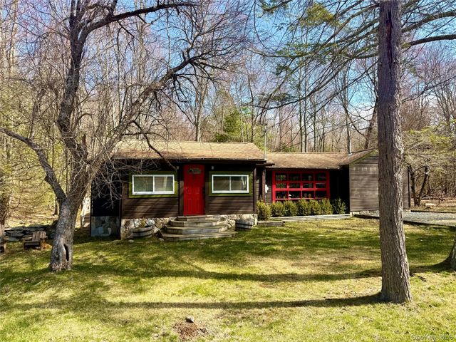 28 W Tusten Place, Bethel, NY 12720