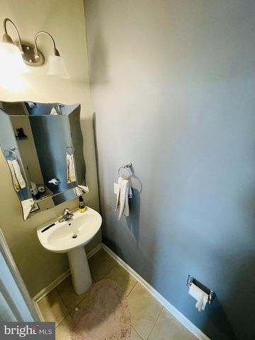 42699 WARDLAW TER, Ashburn, VA 20147