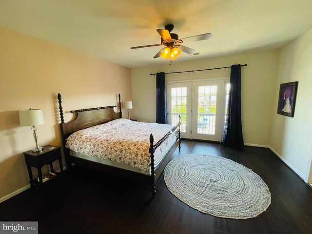 42699 WARDLAW TER, Ashburn, VA 20147