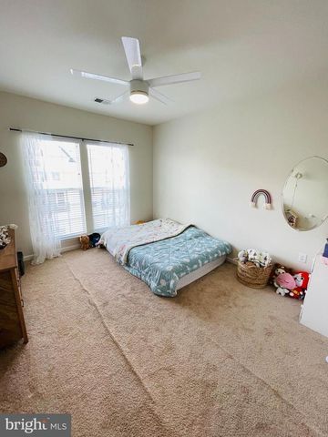 42699 WARDLAW TER, Ashburn, VA 20147