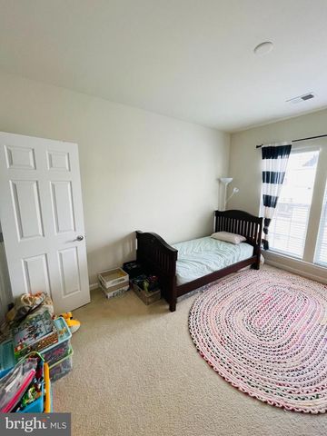 42699 WARDLAW TER, Ashburn, VA 20147