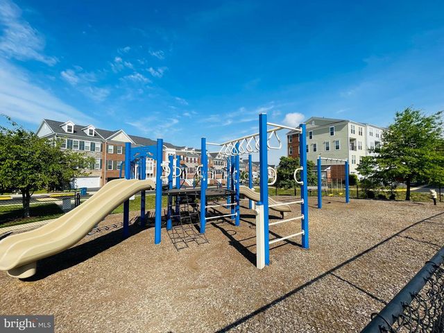 42699 WARDLAW TER, Ashburn, VA 20147