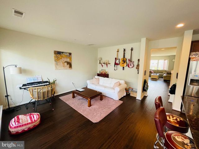 42699 WARDLAW TER, Ashburn, VA 20147