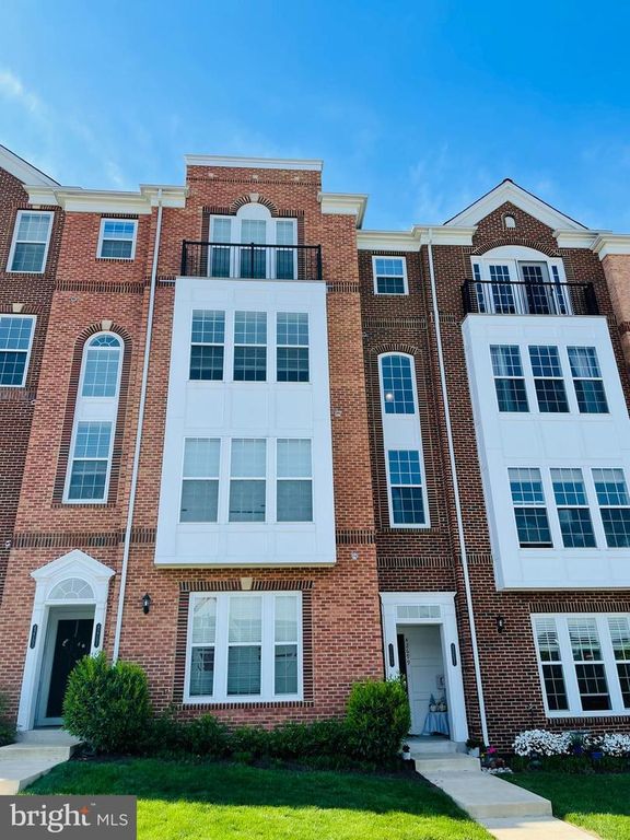 42699 WARDLAW TER, Ashburn, VA 20147